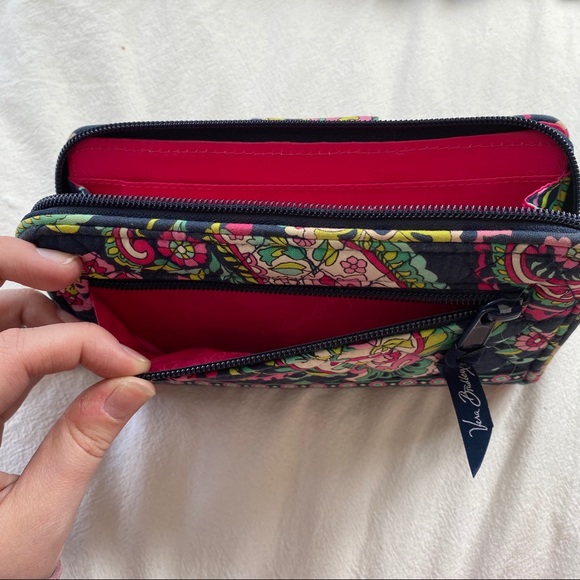 Vera Bradley Wallet - Picture 5 of 6